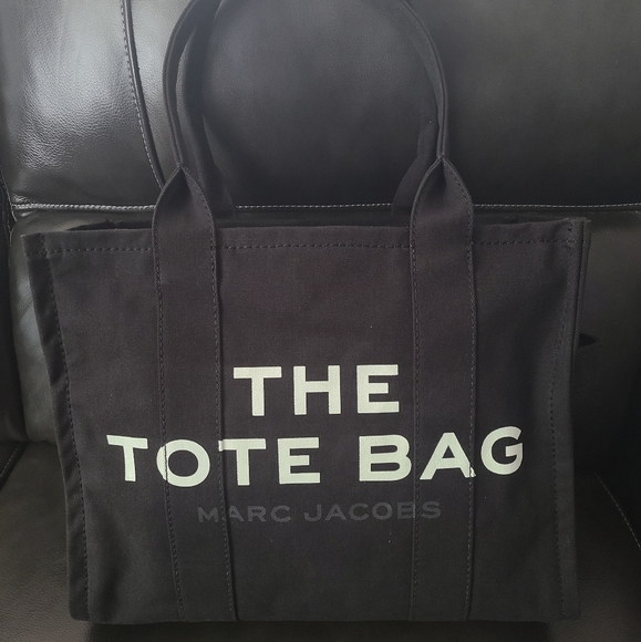 marc jacobs poshmark